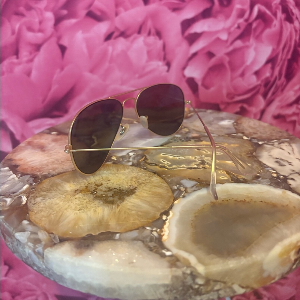 Ray-Ban Gold Frame Sunglasses with Blue Lenses - Picture 6 of 6